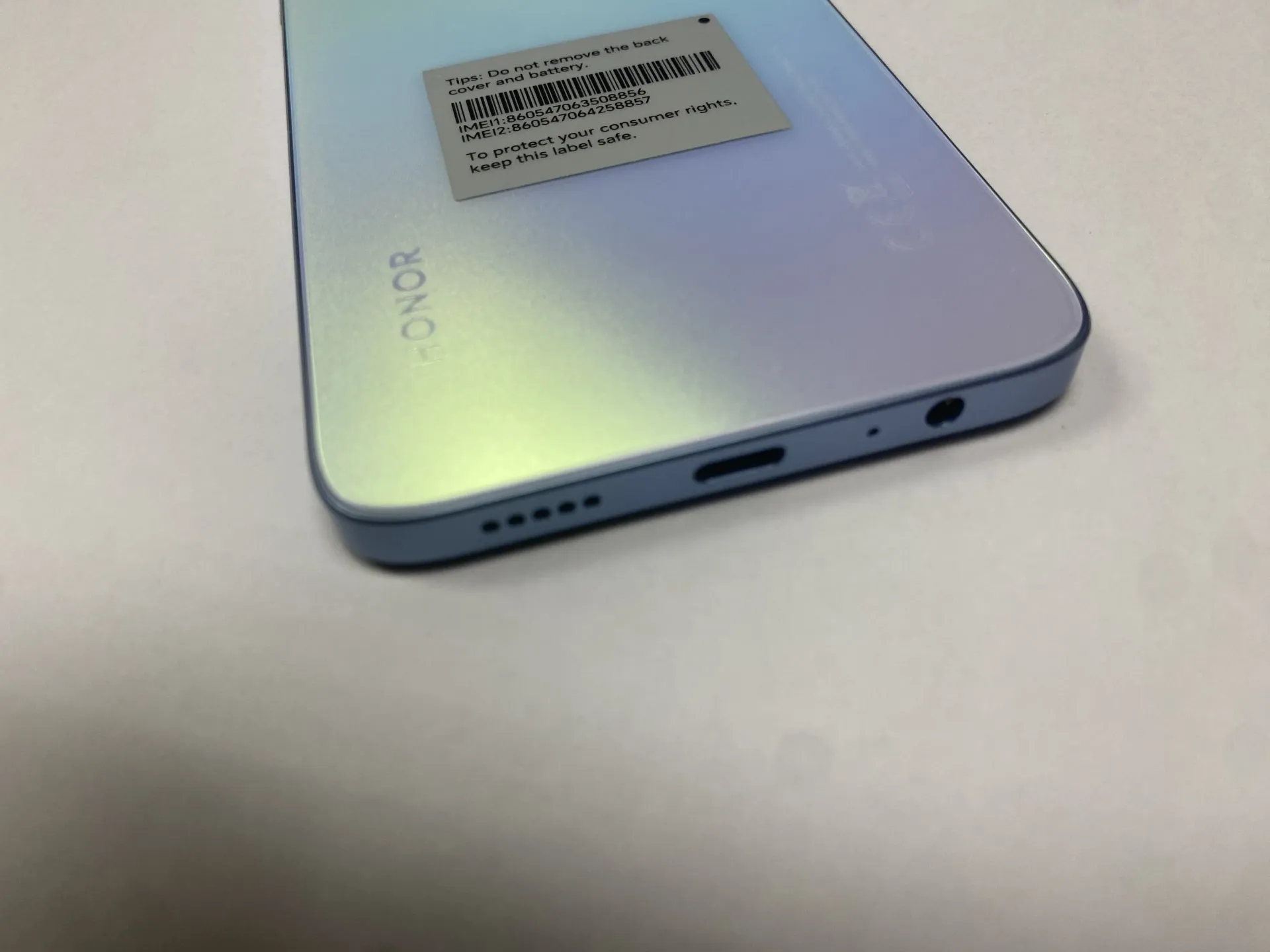 HONOR X6a 國際版全新現貨，4G+128GB大容量機身儲存。
