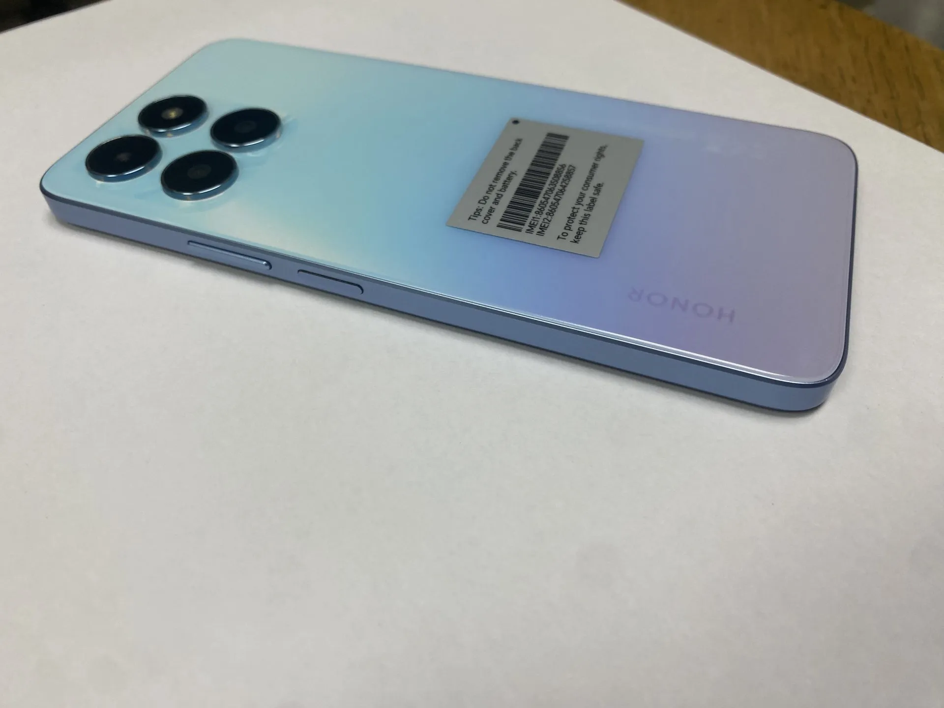 HONOR X6a 國際版全新現貨，4G+128GB大容量機身儲存。