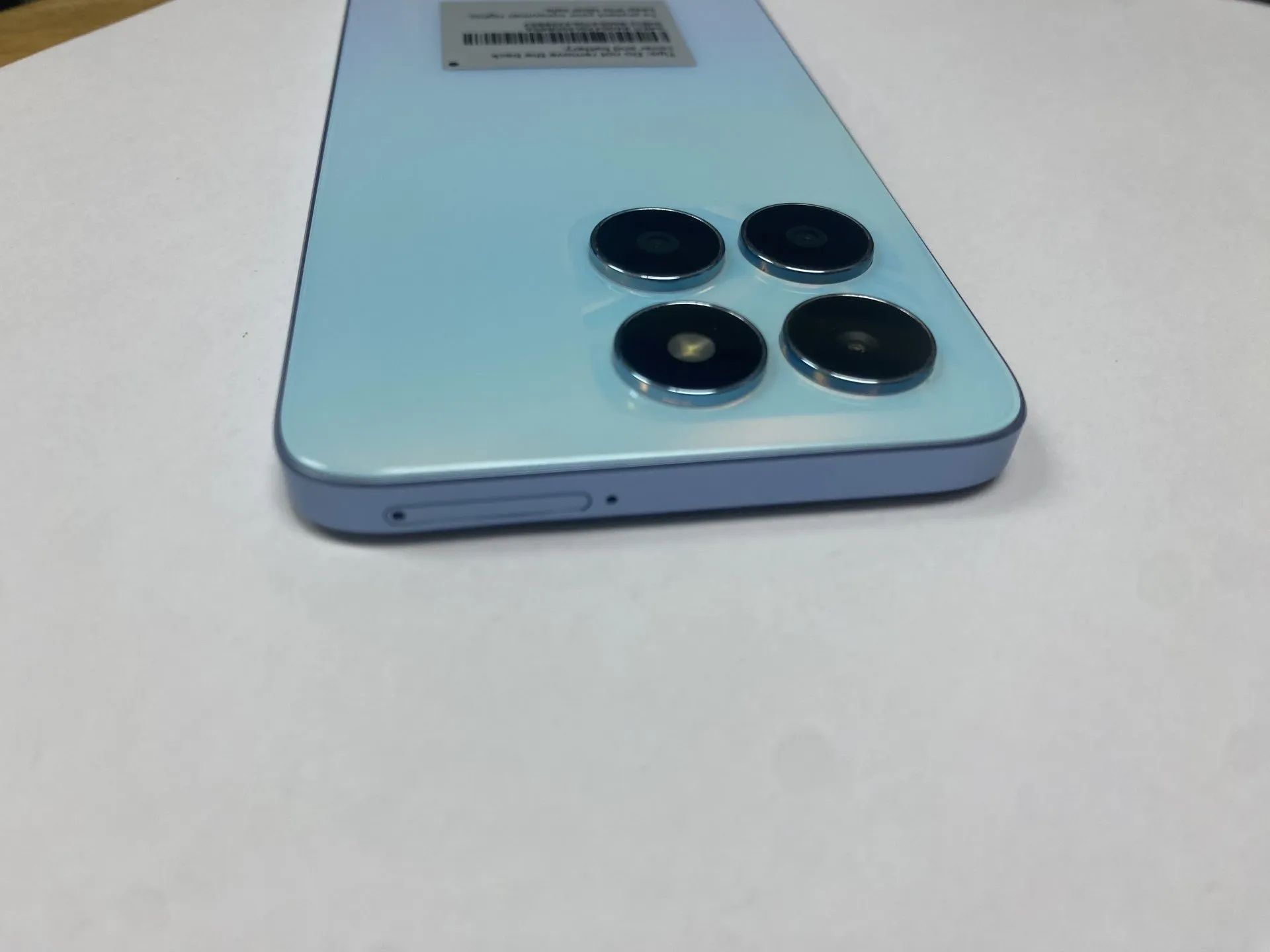 HONOR X6a 國際版全新現貨，4G+128GB大容量機身儲存。